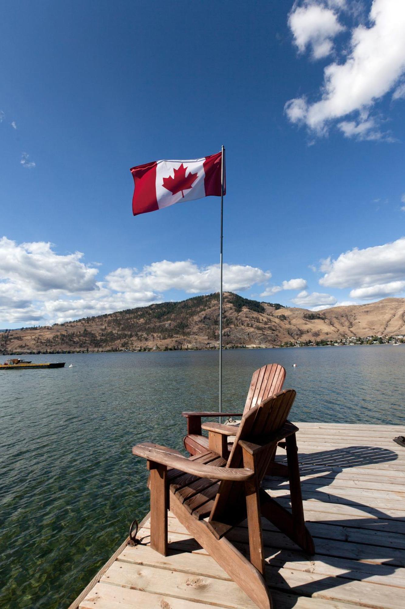 OKeefes Landing Bed & Breakfast Vernon Exterior foto